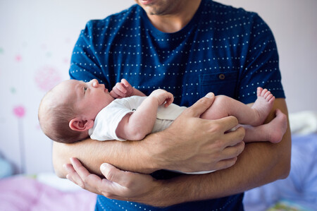 Cuándo empiezan los bebés a dormir solos