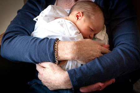 Cuándo empiezan los bebés a dormir solos