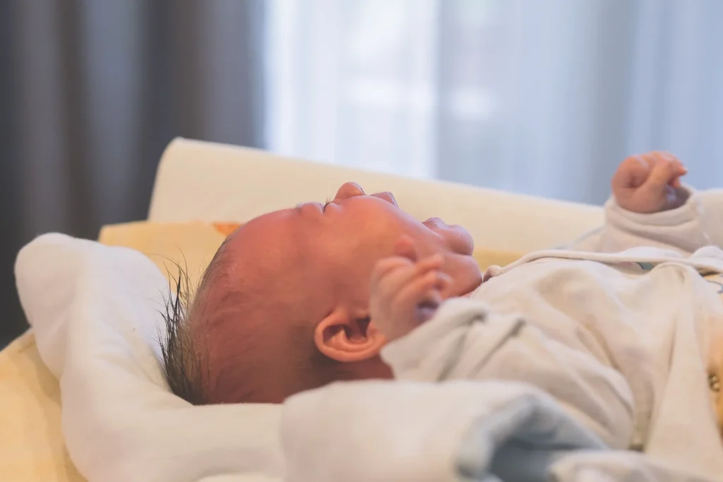 Cuánto tiempo hay que dejar llorar a un bebé