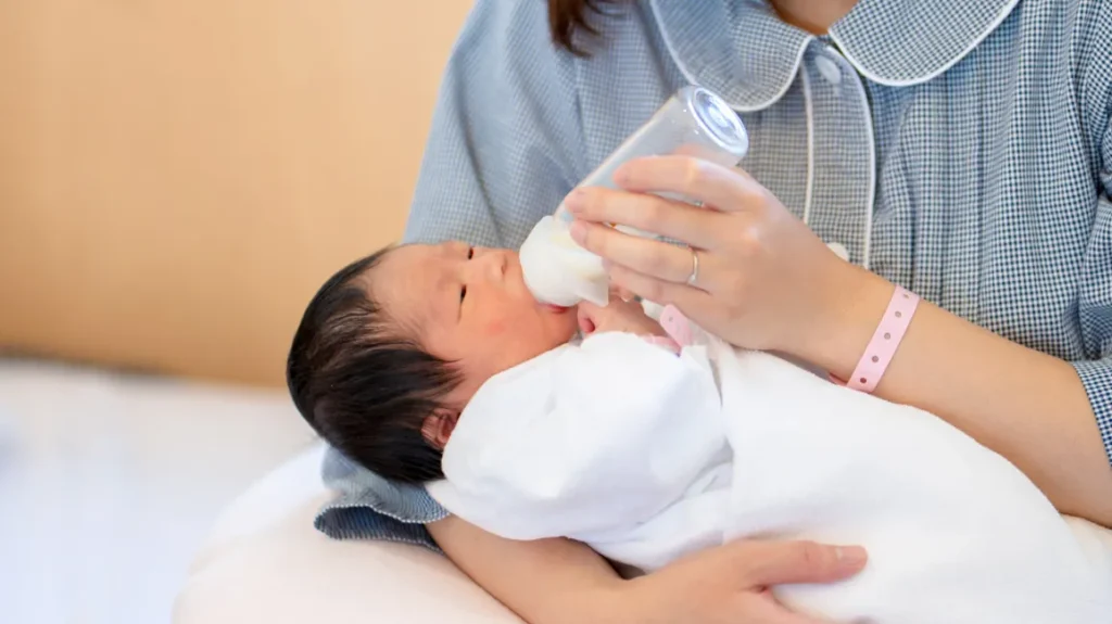 Qué pasa si el bebé no se despierta para comer